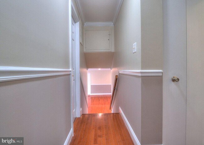 Building Photo - 2405 Earlsgate Ct