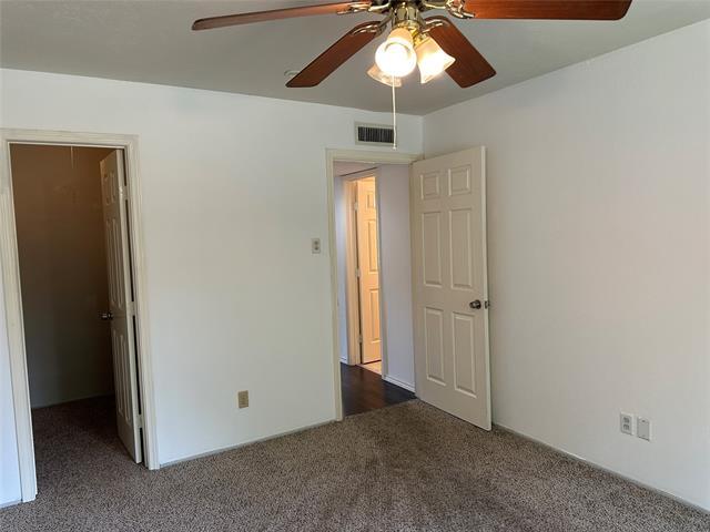 Building Photo - 553 Hightrail Dr