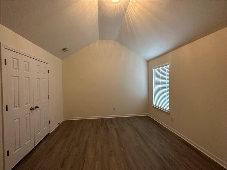 Building Photo - 1335 Rocky Shoals Ln