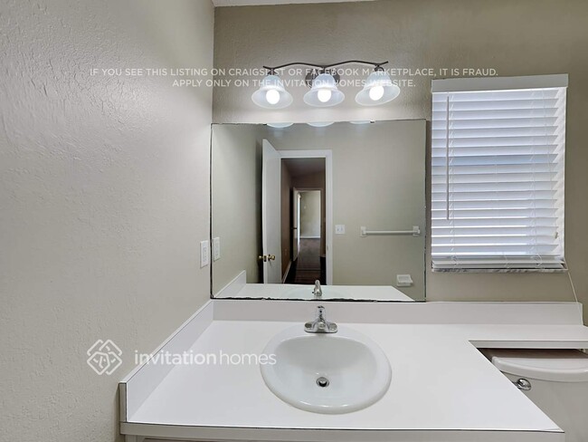 Building Photo - 6689 Shepherd Oaks St