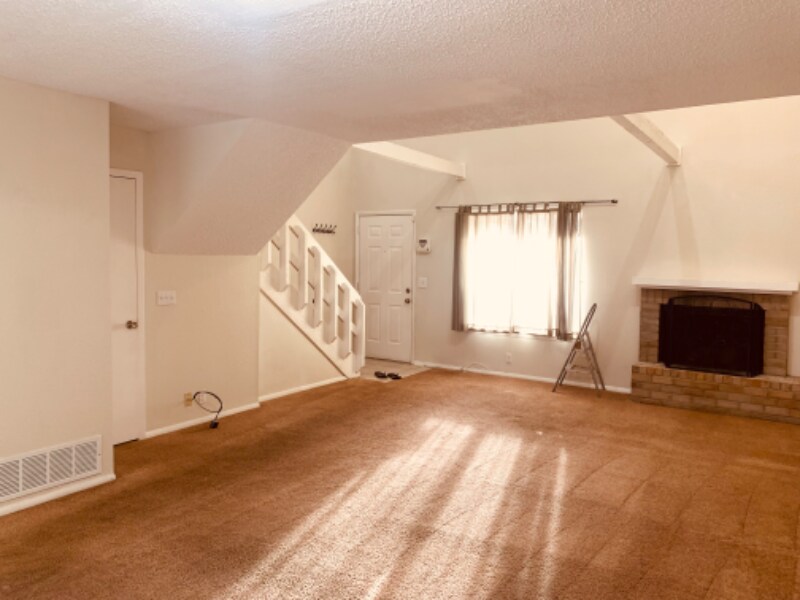 Building Photo - 9613 Hefner Village Blvd