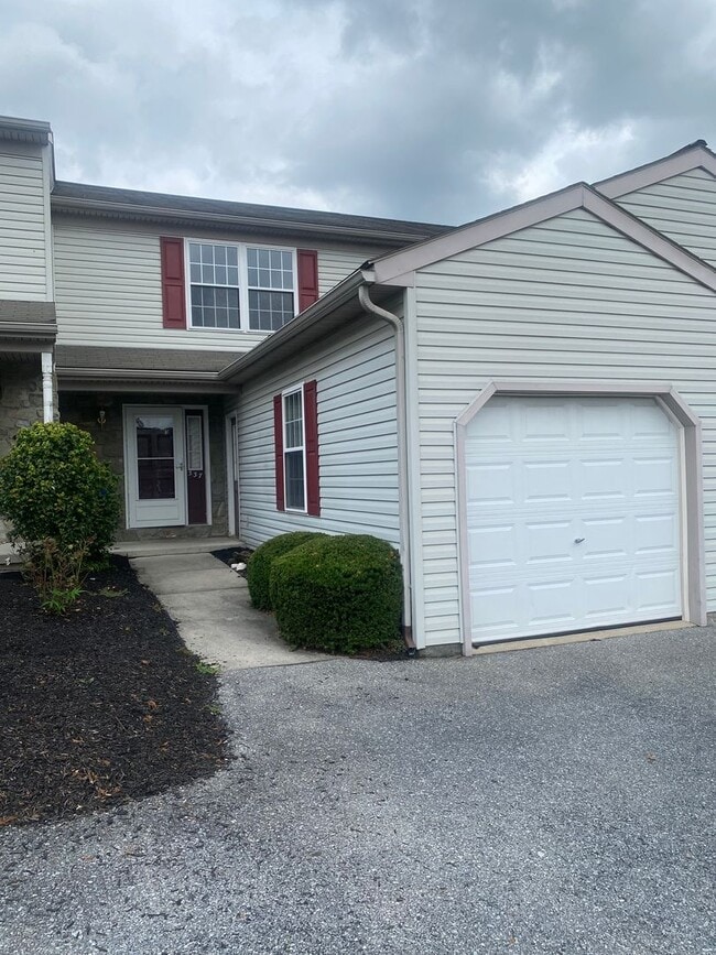 Primary Photo - Three Bedroom Townhouse