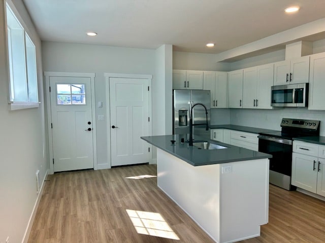 Building Photo - 522 E Sunset Dr