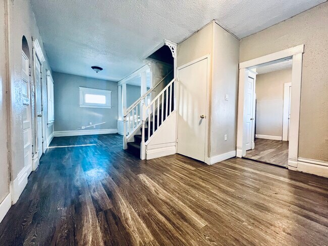 Dining Room - 604 Burton Ave
