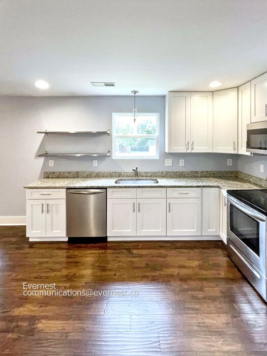 Building Photo - 327B Keeton Ave