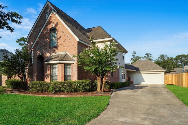 Building Photo - 20002 Sweetgum Forest Dr