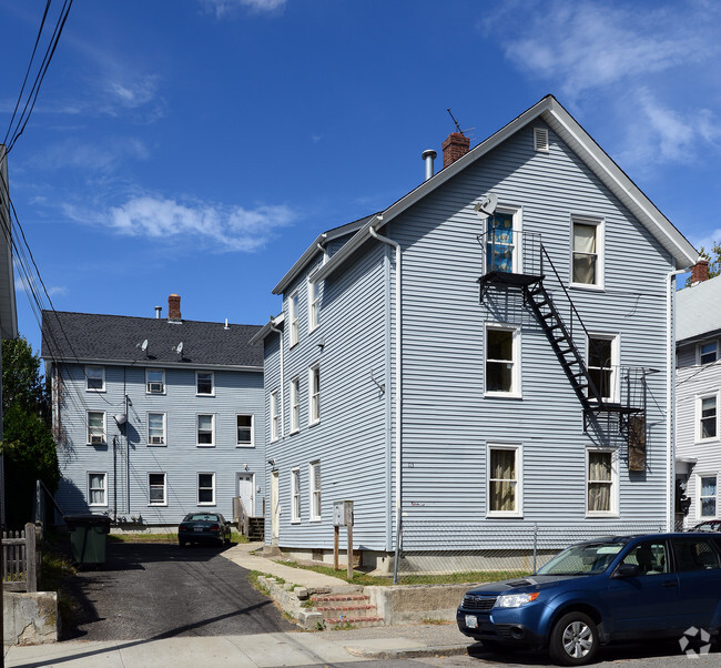 Building Photo - 113 Garfield St