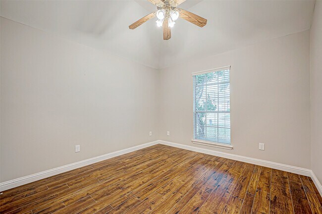 Building Photo - 5410 Portage Rock Ln