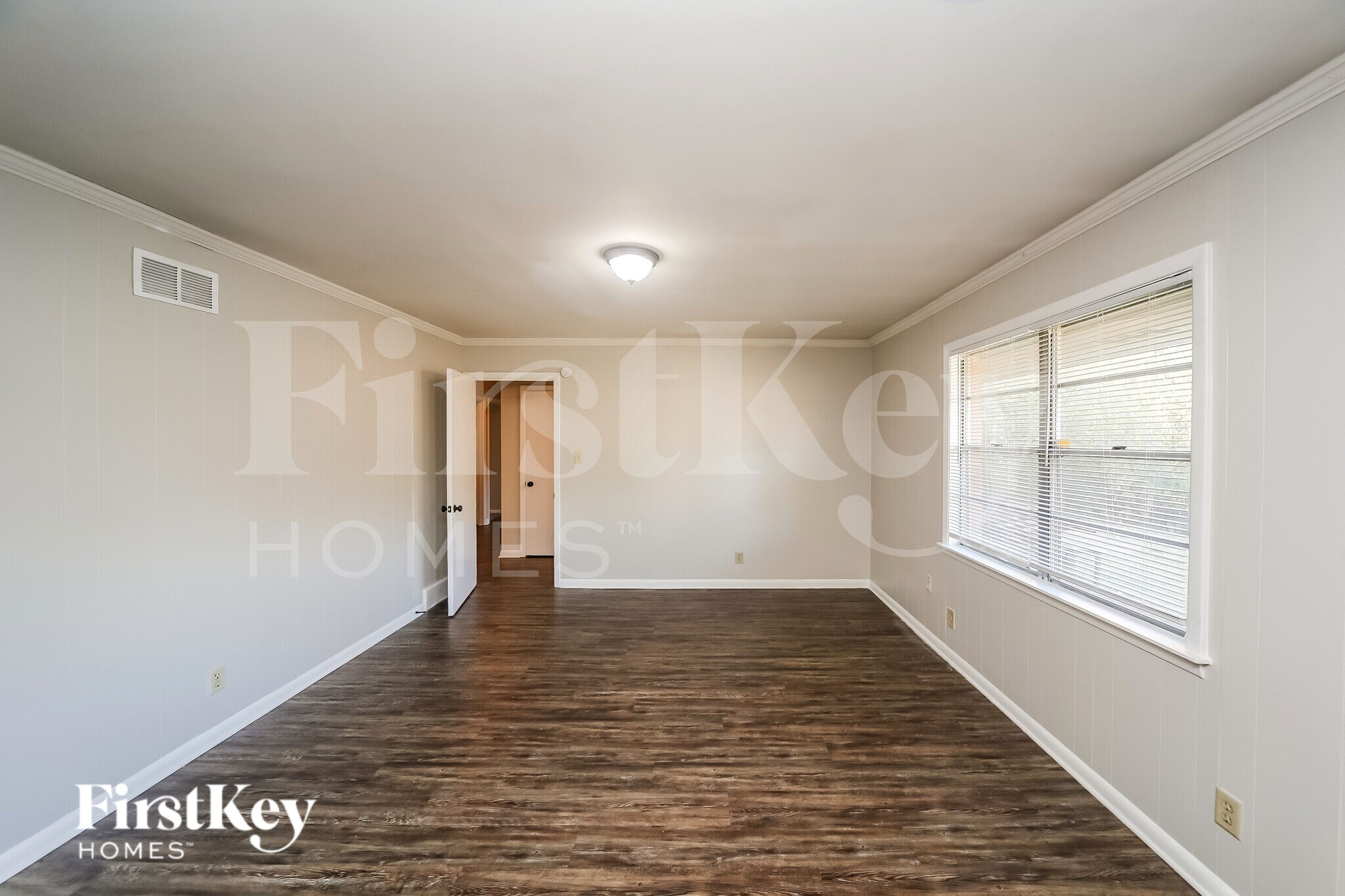 Building Photo - 1736 Borden Dr