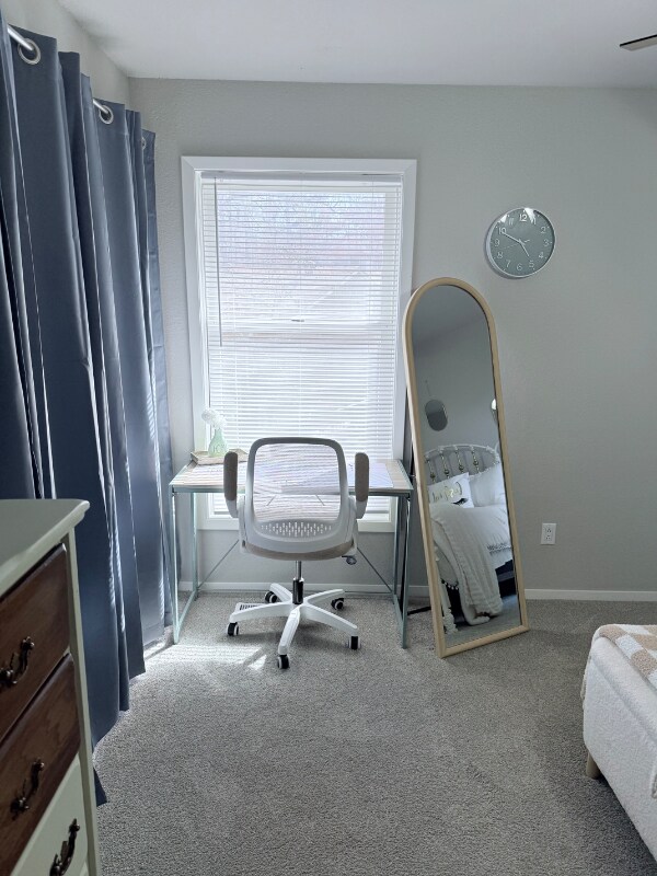 Building Photo - 11 August Ln