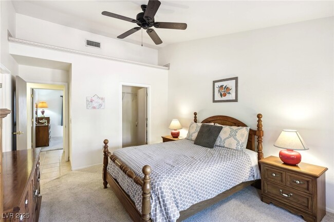 Building Photo - 3013 Sungold Dr