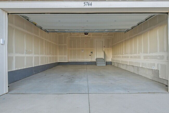 Building Photo - 5744 N Jebel Wy