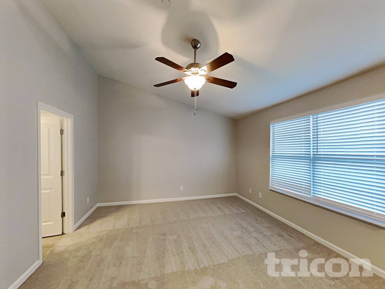Building Photo - 1348 Creekside Dr