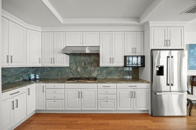 Building Photo - 3086 Solimar Beach Dr