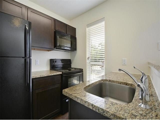 Building Photo - 2512 Durwood St