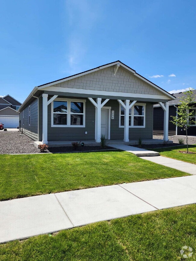 Building Photo - Brand New 3BR, 2BTH In Post Falls