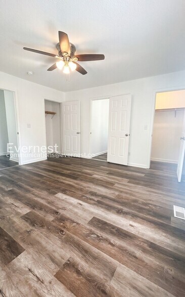 Building Photo - 4340 Wakeman Dr