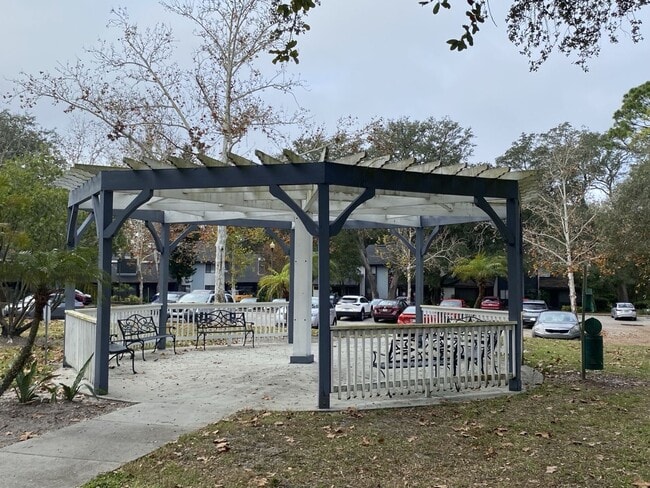 Building Photo - Spacious 2-Bedroom, 2-Bathroom Condo for Rent in Altamonte Springs, FL