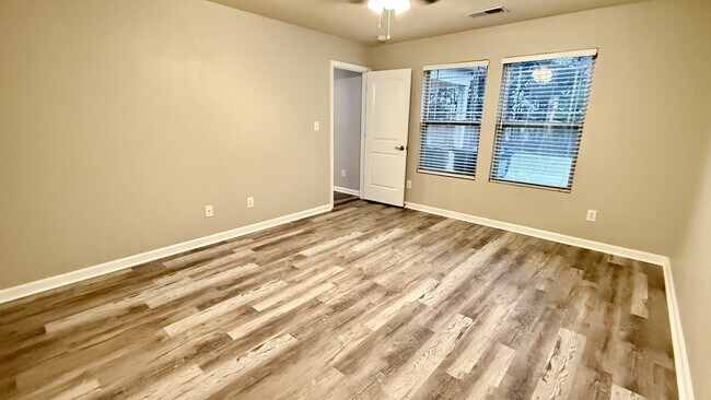 Building Photo - 1813 Clayton Cove Dr NW