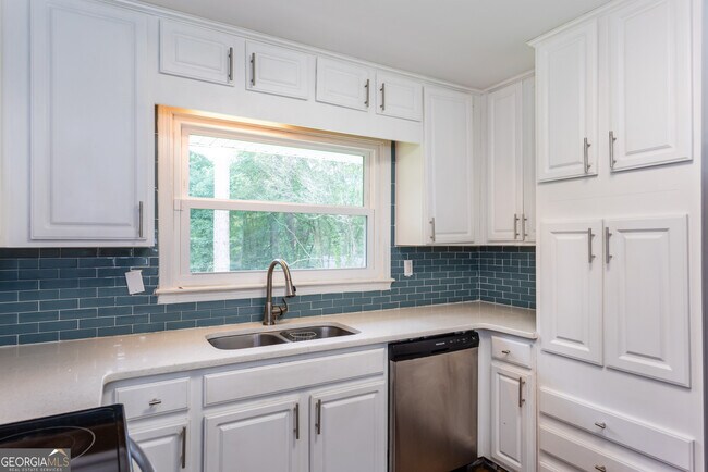 Building Photo - 2752 Arrowood Dr