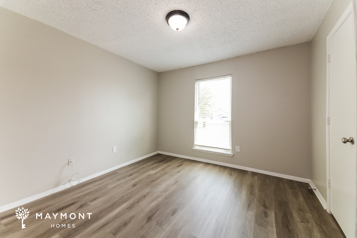 Building Photo - 638 Matador Dr