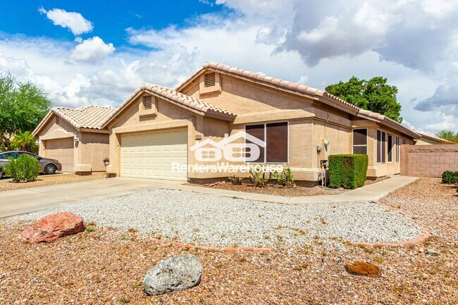 Primary Photo - 8622 W Davis Rd