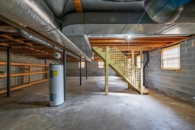 Building Photo - 4967 Macland Rd