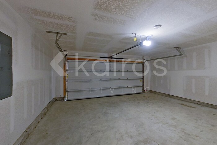 Building Photo - 4788 Malay Cir