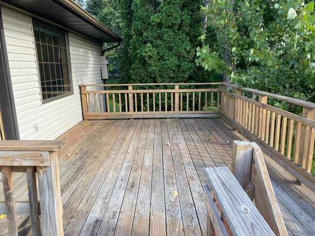 Building Photo - 4407-4409 Forest Valley Rd