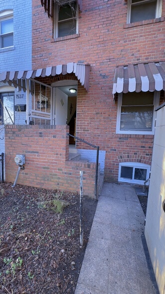 Building Photo - 1535 K St SE