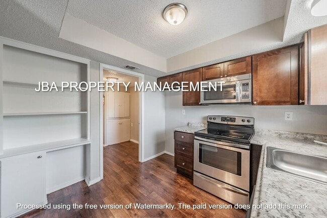 Building Photo - 1755 Farleigh Ct