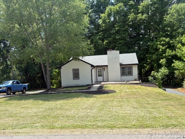 Building Photo - 1532 Rivermont Hts Rd