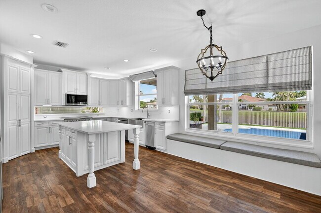 Building Photo - 9551 Barletta Winds Point