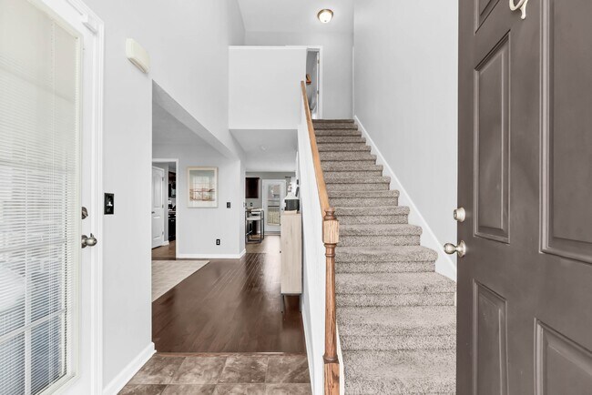 Building Photo - 3460 Oak Creek Dr