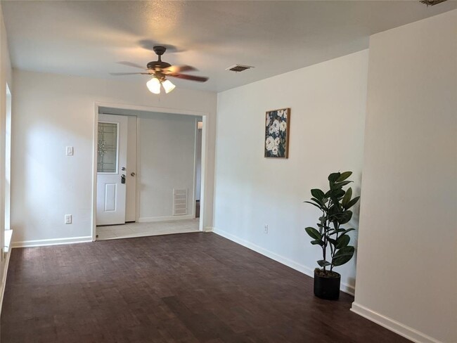 Building Photo - 13114 Gina St