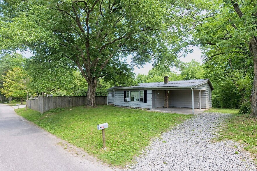 Building Photo - 1267 Phillips Dr