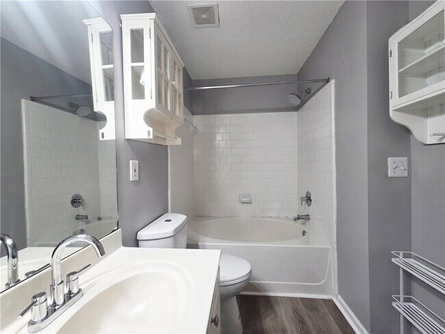 Building Photo - 4645 Valais Ct