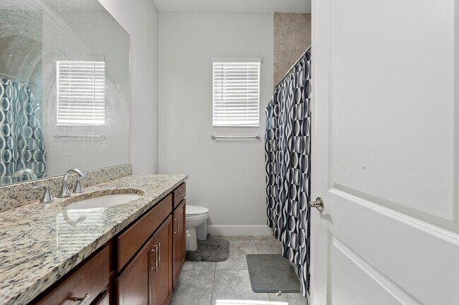 Building Photo - 15134 Cameo Ct