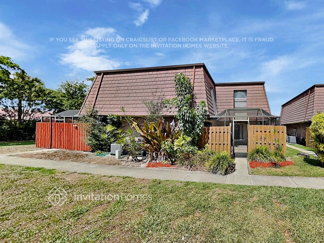 Building Photo - 7789 Courtyard Run W