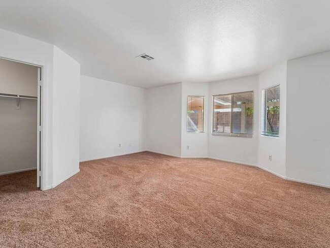 Building Photo - 5021 Drifting Pebble St