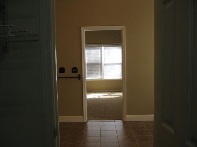 Building Photo - 5465 Derby Chase Ct
