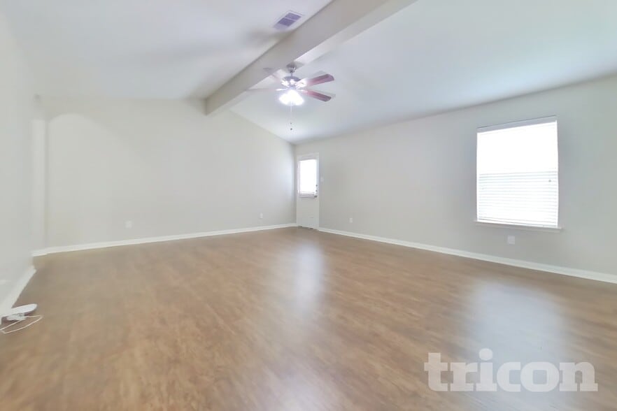 Building Photo - 2437 Regatta Ln