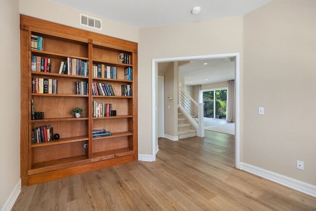 Building Photo - Beautiful Talega Condo!