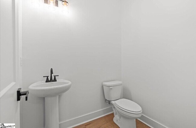 Building Photo - 112 Lepak Ln