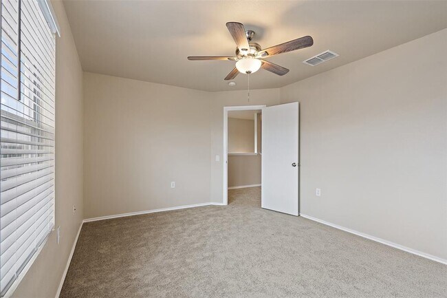 Building Photo - 1617 Anise Dr