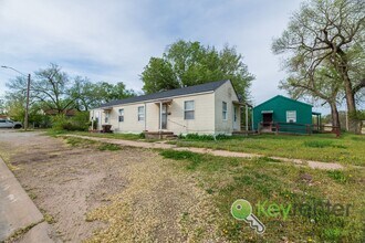 Building Photo - E Whitney Ln Duplex