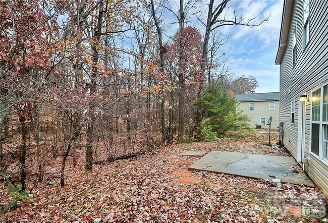 Building Photo - 635 Wilderness Trail Dr