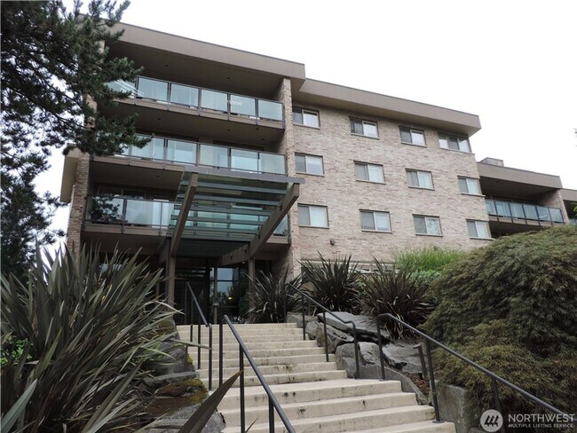 Primary Photo - 1bd/1ba Bellevue Condo