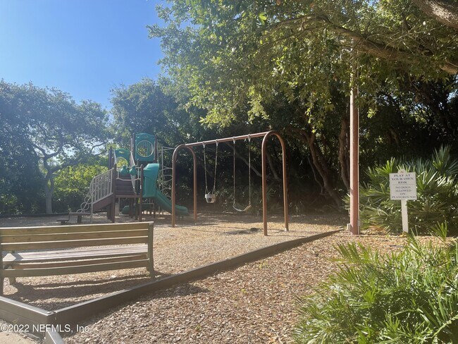 Building Photo - 204 Salt Grass Ct