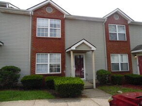 Building Photo - 902 Wabarto Way